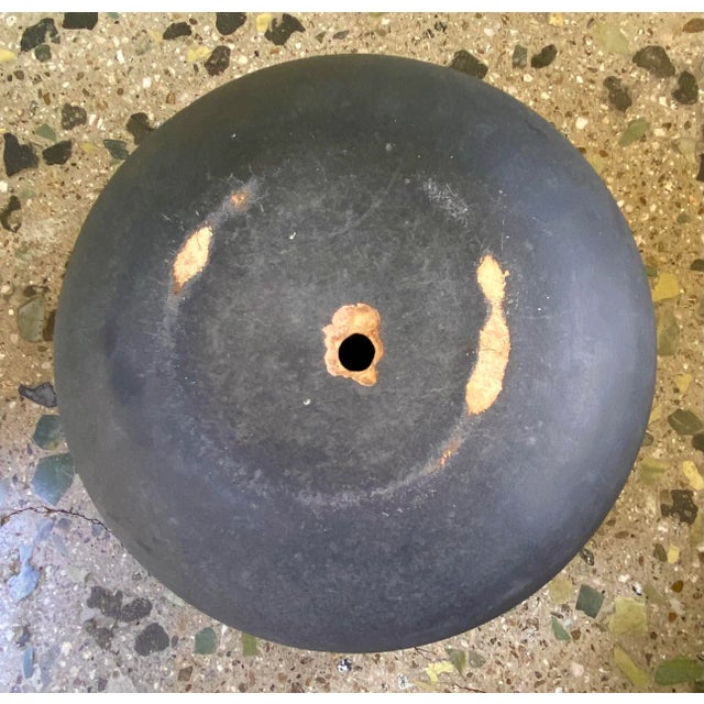 John Follis Bowl Planter F Series in Charcoal Matte Finish For Sale In Los Angeles - Image 6 of 8