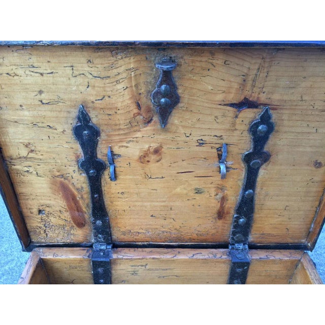 Early 18th Century Northern Italian Baroque Chest For Sale - Image 9 of 12