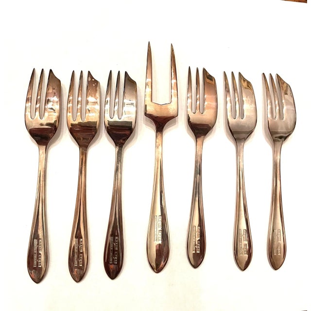 English Vintage Loxley Silver Plate Pastry Set- 7 Pieces For Sale - Image 3 of 9