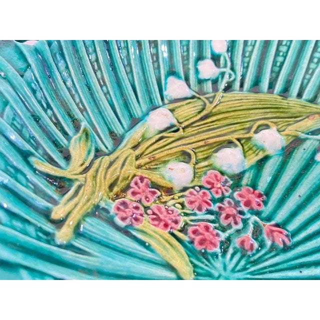 Majolica Flower Pot and Plate by Thomas Sergent, 19th Century, Set of 2 For Sale - Image 11 of 12