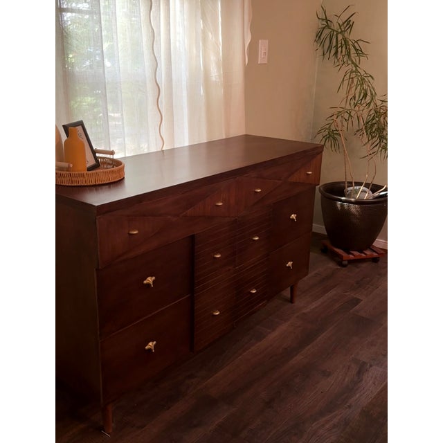 Kent Coffey Mid Century Modern- Restored Kent Coffey “The Ensign” Dresser For Sale - Image 4 of 8