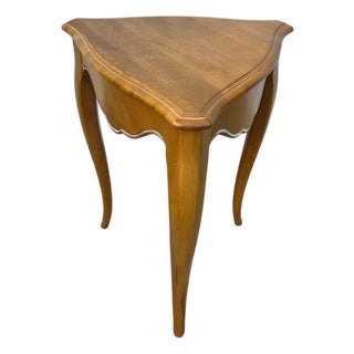 Vintage Ethan Allen French Country End Side Triangle Corner Table Distressed Finish 246 For Sale