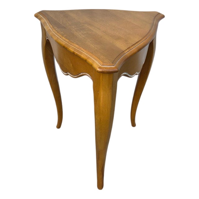 Vintage Ethan Allen French Country End Side Triangle Corner Table Distressed Finish 246 For Sale
