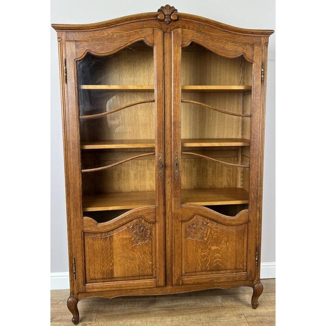 Vintage French Louis XIV Style Display Cabinet in Oak For Sale - Image 11 of 11