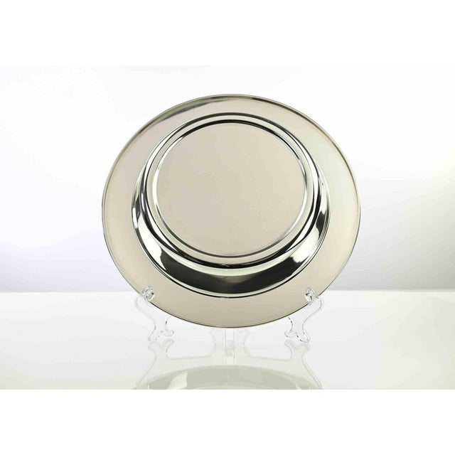 Vintage serving plate in silverplate, realized in Italy in 1970s. Excellent condition.