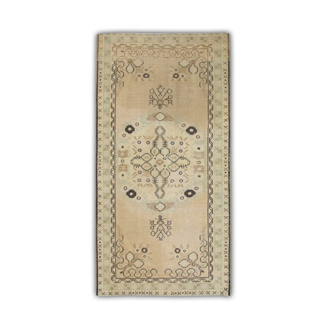 1960s Vintage Tan Rug For Sale In Houston - Image 6 of 6