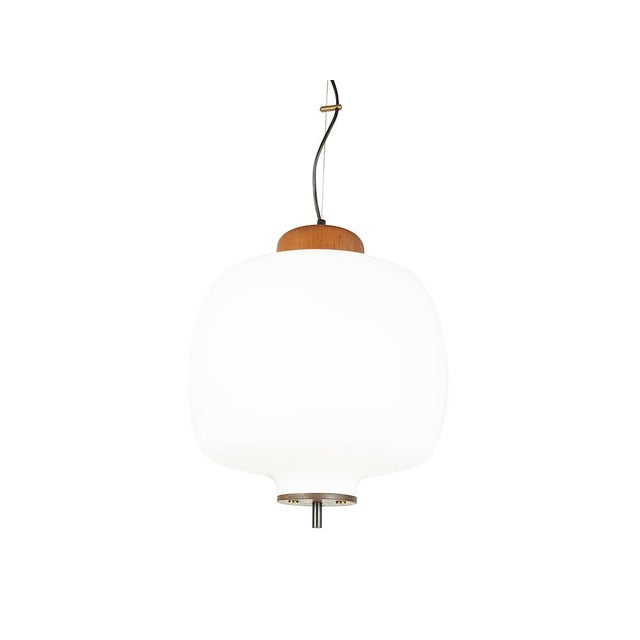 Beautiful pendant lamp in teakwood, brass and sandblasted opaline glass shade. Very good condition. Body lamp measures cm...