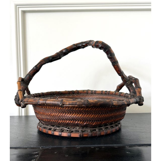 Japonisme Antique Japanese Bamboo Morikago Basket with Chikon Handle Meiji Period For Sale - Image 3 of 15
