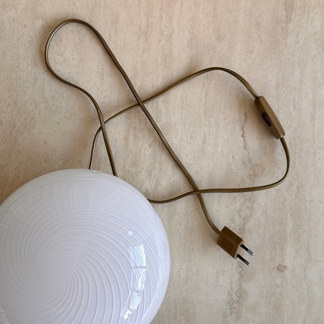 White Swirl Murano Glass Table Lamp with Brass Bases, 1970s For Sale - Image 16 of 18