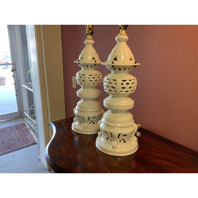 Late 20th Century Pair of Ceramic Pagoda Lamps For Sale - Image 11 of 15