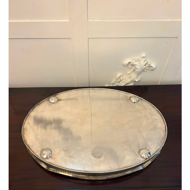 Antique Edwardian Engraved Silver-Plated Tea Serving Tray from Mappin & Webb, 1900 For Sale - Image 3 of 13