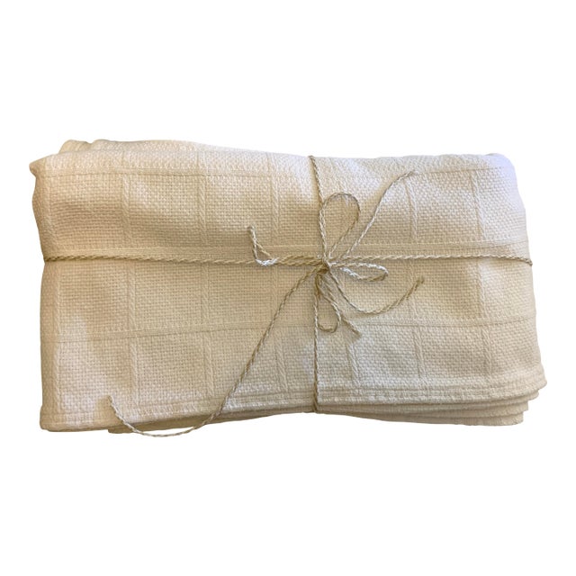 Lauren by Ralph Lauren Classic Knits Cotton Queen 90” X 90” Bed Blanket Usa Made Off White Color, Waffle Weave Pattern For Sale