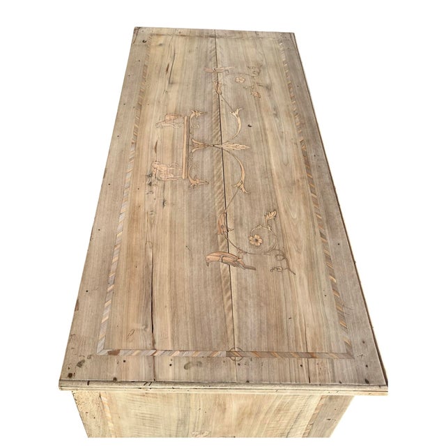 Italian Neoclassical Bleached Walnut Commode with Inlay, 19th Century For Sale - Image 11 of 15