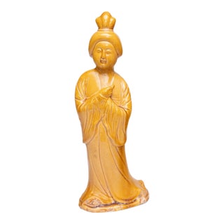Early 20th Century Chinese Goldenrod Yellow Guanyin Figure For Sale