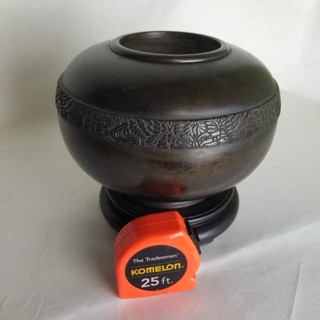 Indian 1940s Bronze Vessel With Floral Details and Wooden Base For Sale - Image 3 of 7