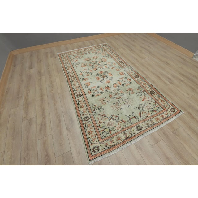 Traditional 1950s Chinese Art Deco Vintage Handmade Floral Desing Natural Wool Area Rug For Sale - Image 3 of 13