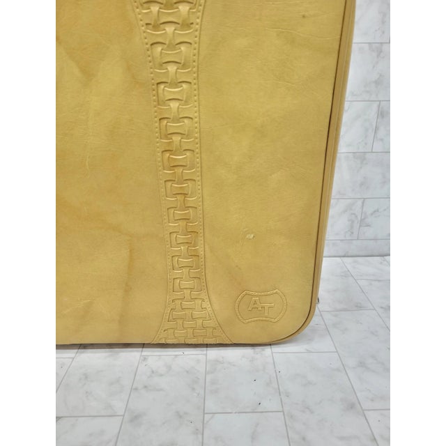 Vintage Gold Gilt Wood Framed Asian King & Queen Portrait Prints For Sale - Image 9 of 10