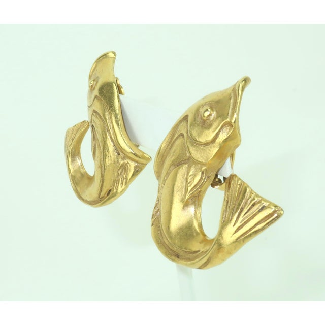 Mid-Century Modern Gold Tone Fish Earrings, 1980's For Sale - Image 3 of 10
