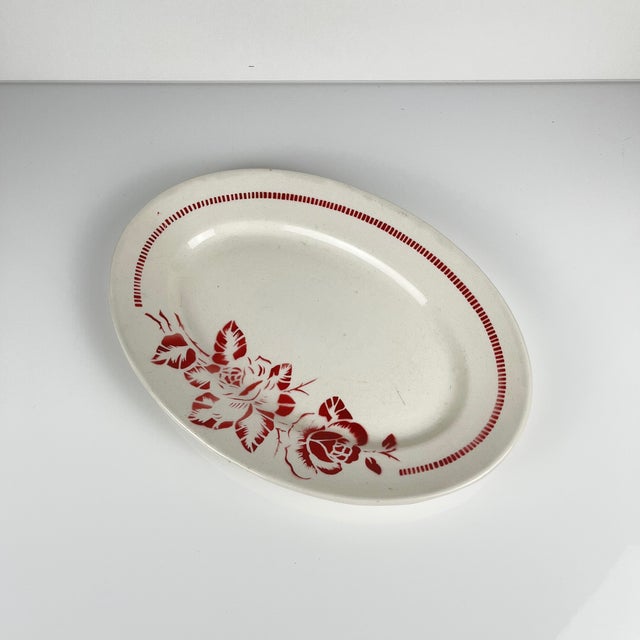 Digoin-Sarreguemines "Atlantic" oval platter, 1950-70 Pink pattern, red and white colors Dimensions: 31 x 22 cm Height:...