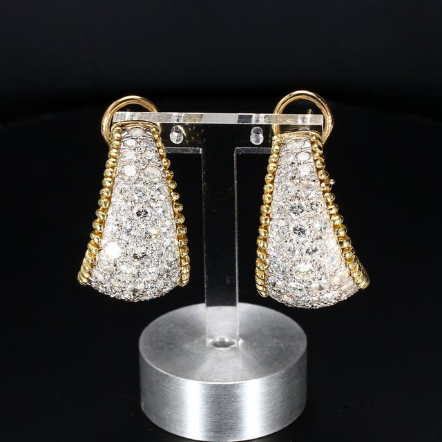 18k Yellow Gold & Natural Diamond Cluster Hoop Earrings (~2.4cttw), A Pair For Sale - Image 4 of 6