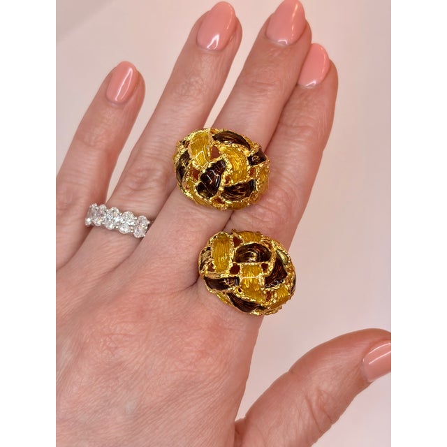 Vintage Piaget Bracelet and Earrings Set, 18 Karat Yellow Gold and Enamel For Sale - Image 13 of 15