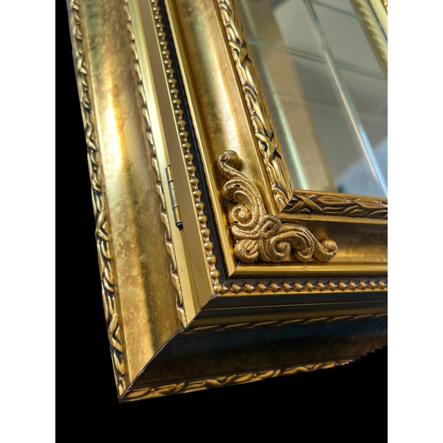 Gold 1980s Classical Italian Gold Mirrored Curio Wall Display Cabinet by Pita S R L, Milan, Italy For Sale - Image 8 of 15