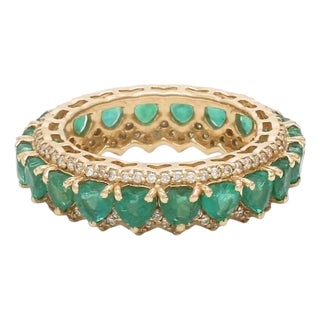 Natural 2.31 cts emerald diamond ring in 14k gold For Sale