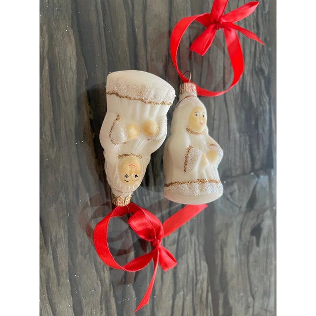 1970s Vintage European White Angels Christmas Ornaments -25 PCS N a Gift Box For Sale - Image 4 of 5