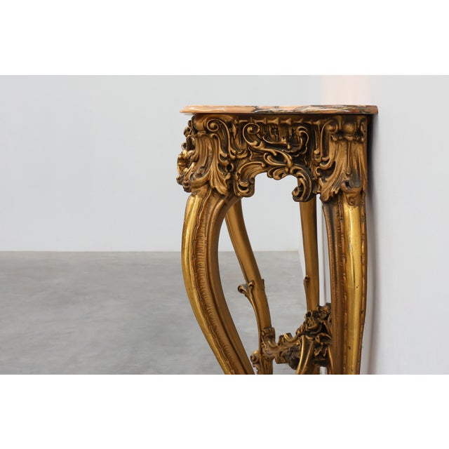 Louis XV Rococo Style Carved Gilt Console Table with Rose Marble Top, Italy, 1950s For Sale - Image 12 of 16