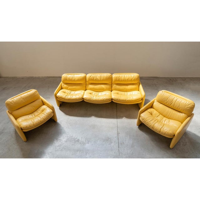 Sofa measures: h79 x l234 x p75 - hsesita 49 armchairs: h80 x l85 xz p84 - hsesita 49 weight kg130