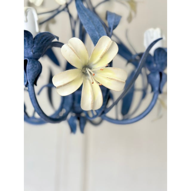 French Blue and White Tole Floral Cage 4-Light Chandelier, 1970s For Sale - Image 6 of 15