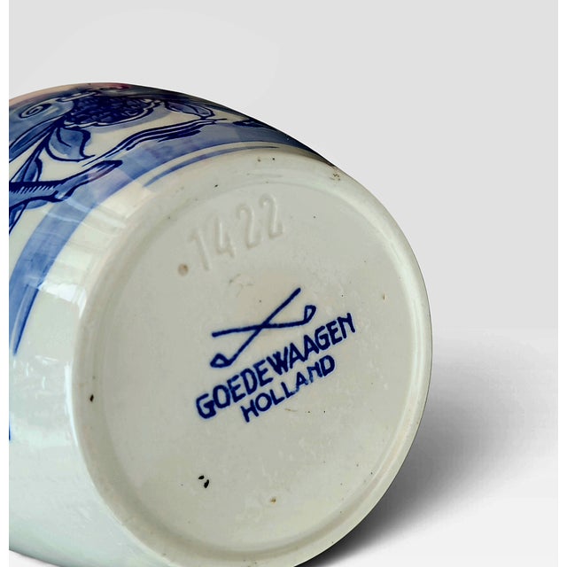 Ceramic Mid-Century Dutch Hand-Painted Delft Blue Tobacco Jar with Brass Lid, Holland, 1960s For Sale - Image 7 of 17