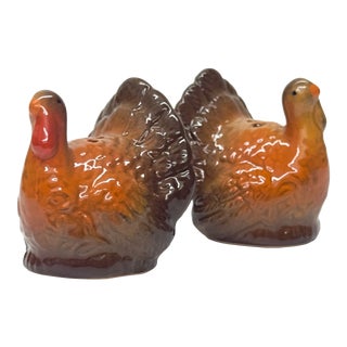 Mid-Century Ceramic Turkey Salt and Pepper Shakers - Set of 2 For Sale