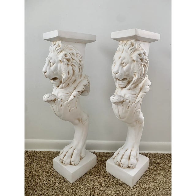 Pair of Grand Tour Roman Lion Pedestals in Distressed White Plaster For Sale - Image 4 of 13