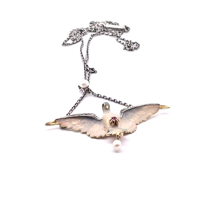 Art Nouveau 18k Gold Enamel Dove Necklace With Diamonds & Ruby, 1910 For Sale In Los Angeles - Image 6 of 12