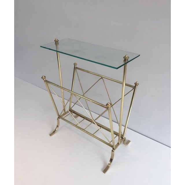 Neoclassical 1940s Neoclassical brass and glass magazine rack, Maison Jansen For Sale - Image 3 of 12
