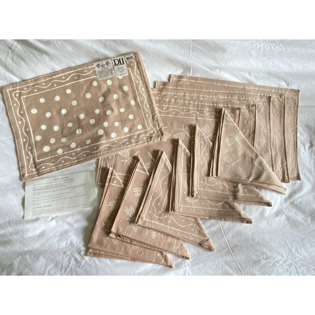 Brand New -12 Items - 6 Dragonfly Design Cotton Reversible Placemats & 6 Matching Napkins Enhance your dining experience...