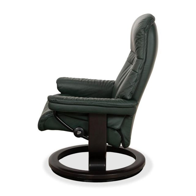 Set of Sunrise Lounge Chair and Ottoman in Leather and Green Fir from Stressless For Sale - Image 15 of 17