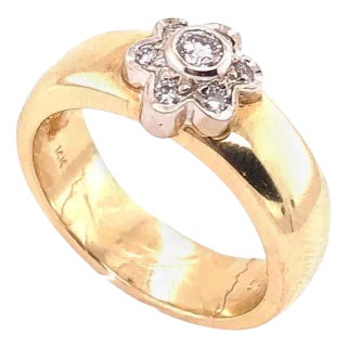 14 Karat Two-Tone Yellow and White Gold With Diamond Flower Ring 0.50 TDW, Size 6 For Sale