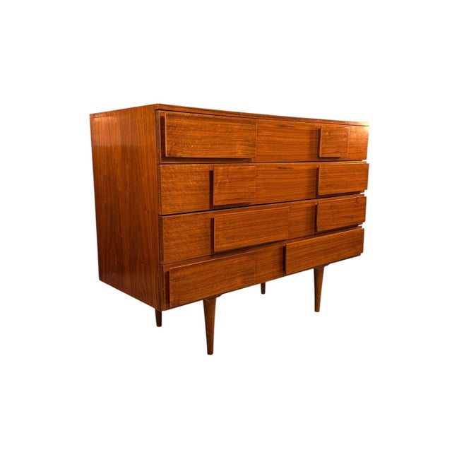 Gio Ponti Mid-Century Modern Walnut Dresser – Italian For Sale - Image 4 of 15