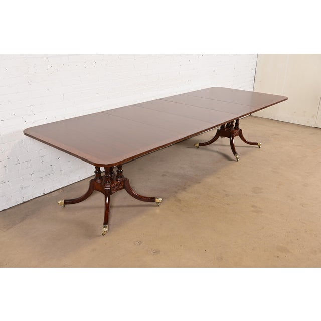 English Baker Furniture Historic Charleston Georgian Banded Mahogany Double Pedestal Extension Dining Table, Newly Refinished For Sale - Image 3 of 14