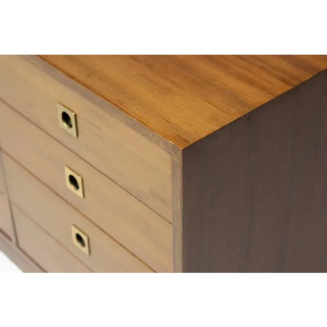Wood Chest of Drawers Set in Walnut, 1965, Set of 2 For Sale - Image 7 of 8