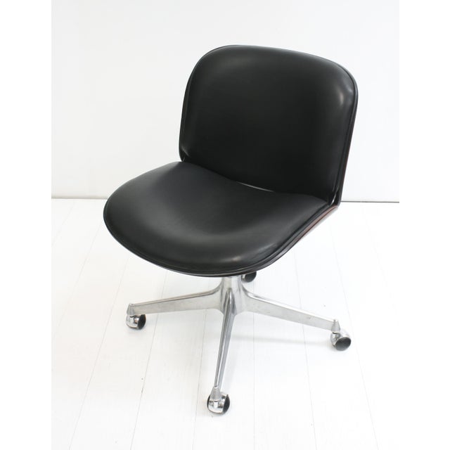 Modern Socrate Executive Desk Chairs by Ennio Fazioli and Ico Parisi for Mim Roma, 1976, Set of 2 For Sale - Image 3 of 11