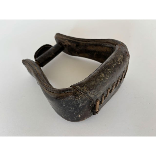 1900 - 1909 1940s Antique Western Leather Horse Saddle Stirrup, Single For Sale - Image 5 of 7