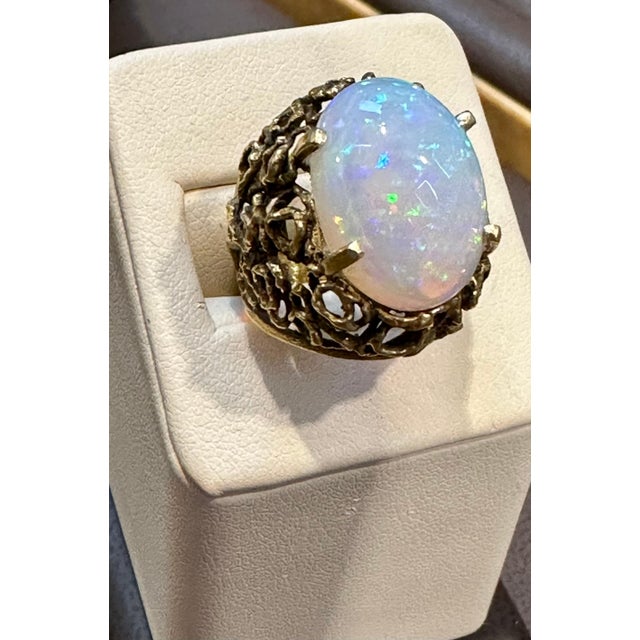 Vintage 11 Carat Oval Shape Ethiopian Opal Cocktail Ring 14kt Yellow Gold Ring For Sale - Image 17 of 18