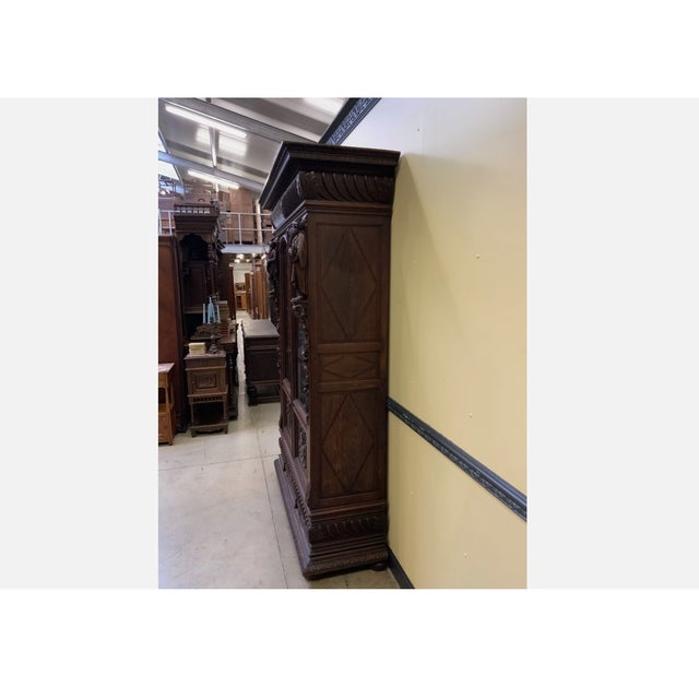 Age: circa 1870 Wood type: solid oak Condition: very good, meticulously maintained, fully restored original condition...