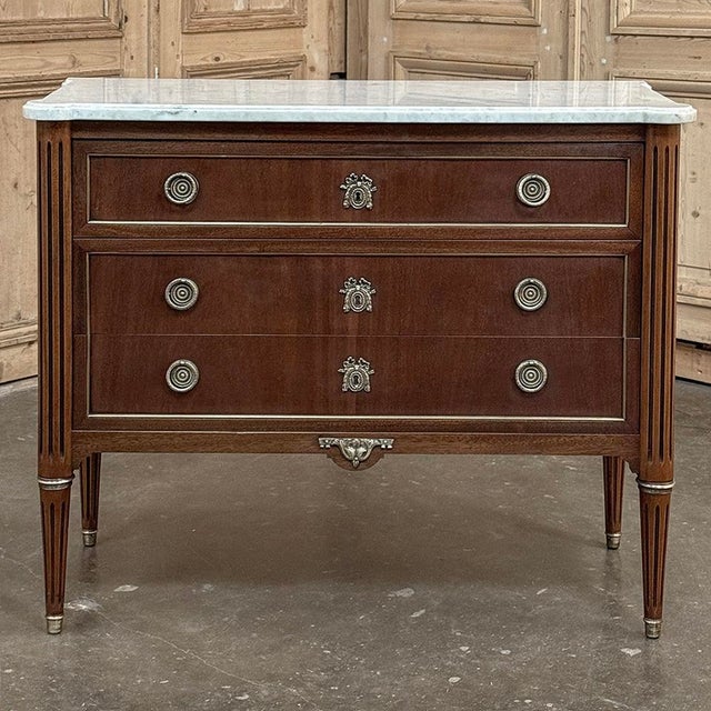 Antique French Louis XVI Mahogany Carrara Marble Top Commode For Sale - Image 4 of 15