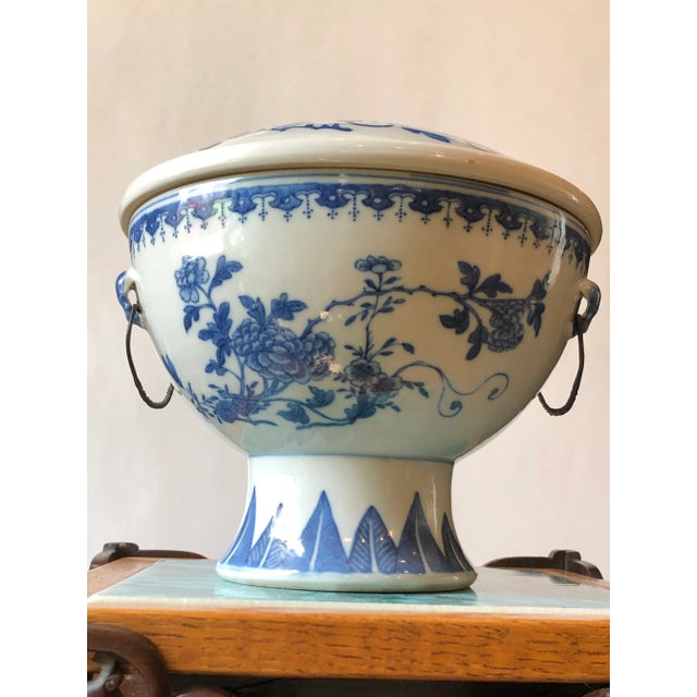 Chinese 19th Century Chinese Blue & White Hot Water Dish With Liner For Sale - Image 3 of 12