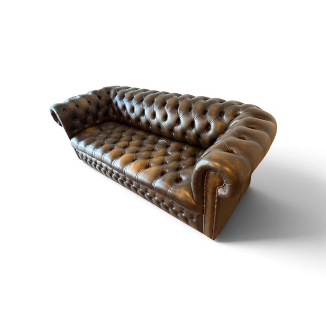 Vintage Chesterfield Three-Seater Sofa in Brown Leather, England, 1980s For Sale - Image 6 of 10