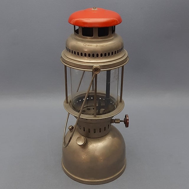 Antique Oil Lantern in Metal and Glass For Sale - Image 3 of 11